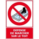 https://www.4mepro.com/26713-medium_default/panneau-vertical-defense-de-marcher-sur-le-toit.jpg